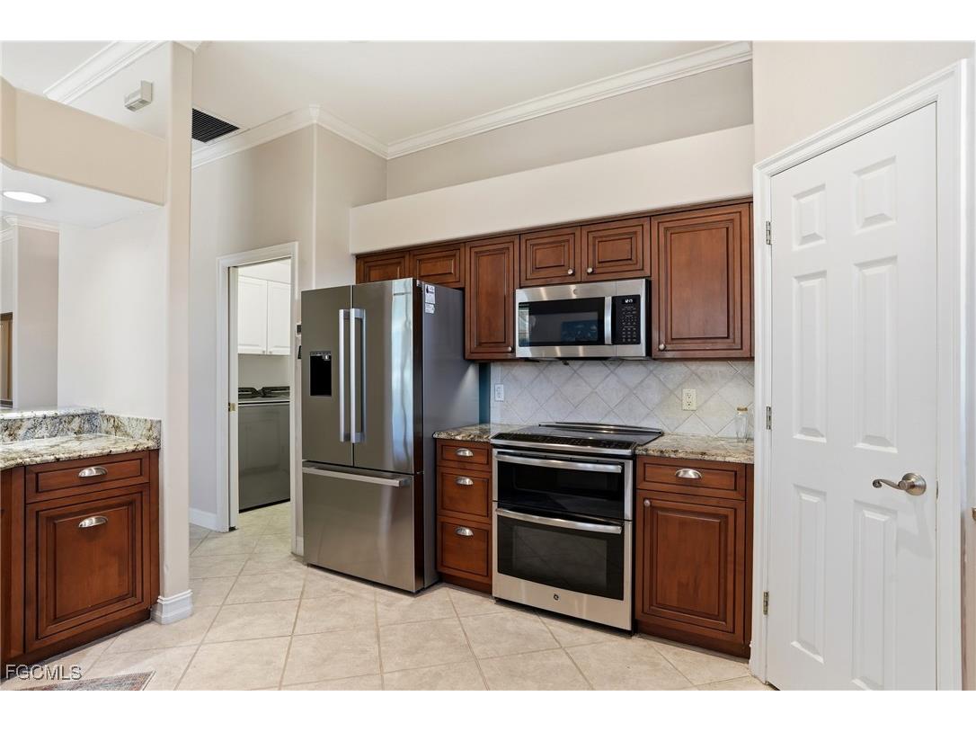 12570 Lake Run Drive Fort Myers FL 33913 2025015839 image18