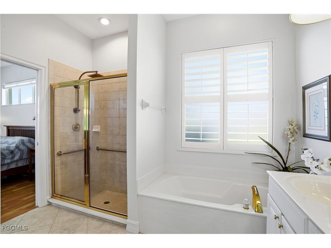 12570 Lake Run Drive Fort Myers FL 33913 2025015839 image24