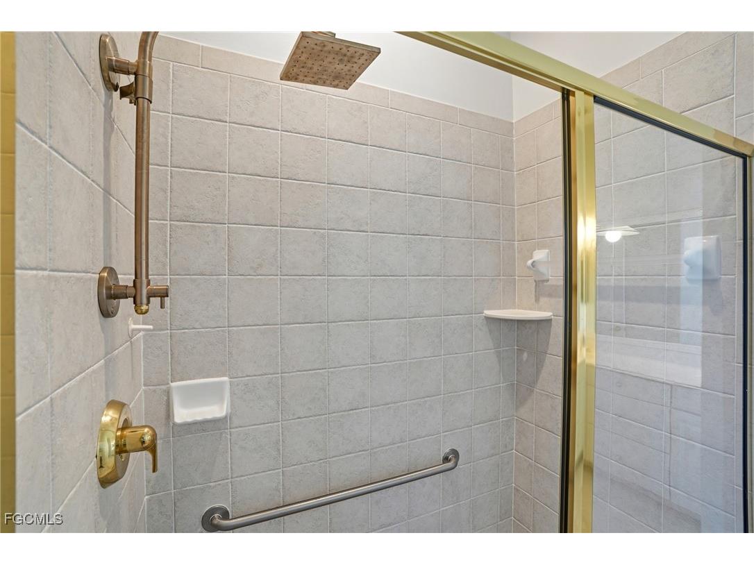 12570 Lake Run Drive Fort Myers FL 33913 2025015839 image25