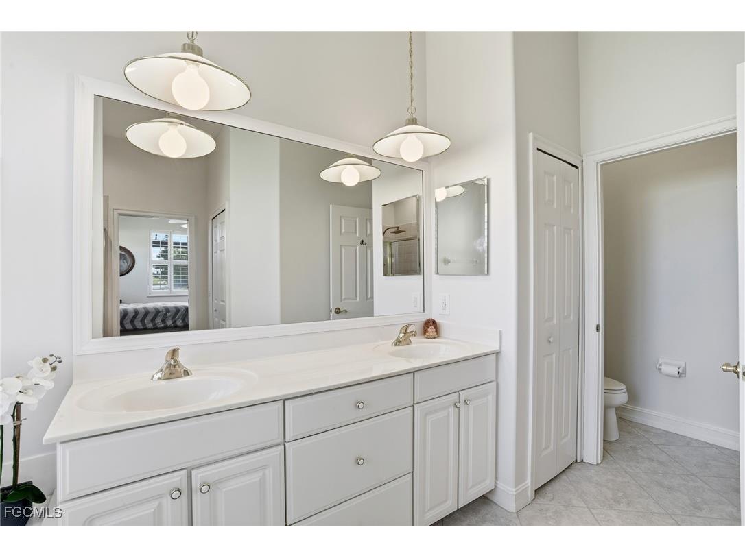 12570 Lake Run Drive Fort Myers FL 33913 2025015839 image26