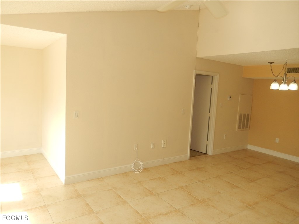 12571 Equestrian Circle #902 Fort Myers FL 33907 2026001098 image10