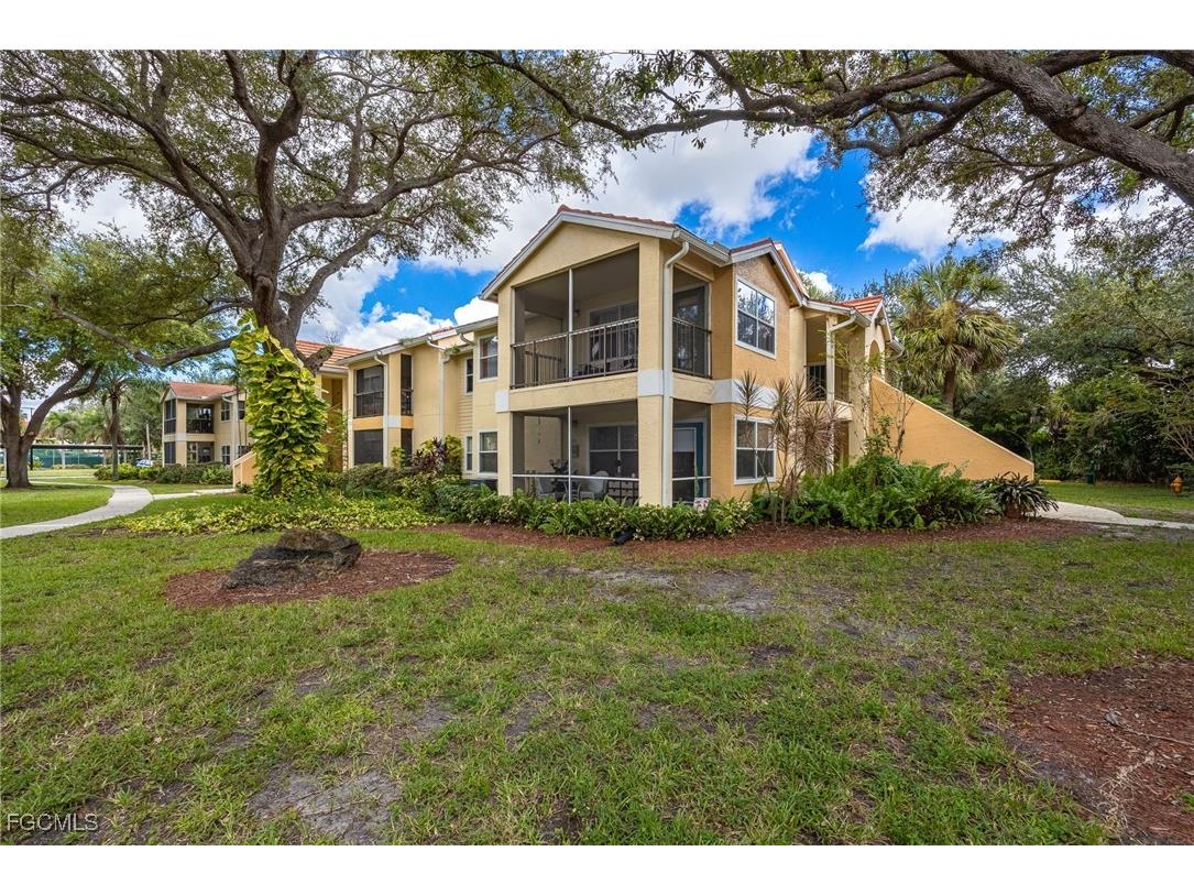 12581 Equestrian Circle #1016 Fort Myers FL 33907 2025011178 image3