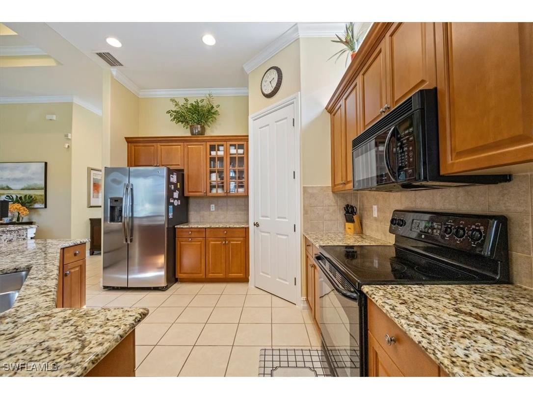 12584 Grandezza Circle Estero FL 33928 225062426 image8