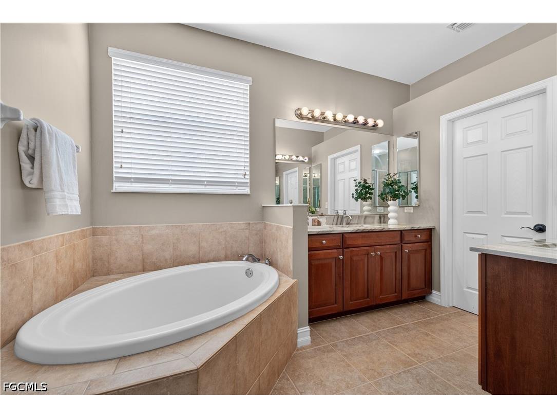 12587 Stone Tower Loop Fort Myers FL 33913 2026021946 image23
