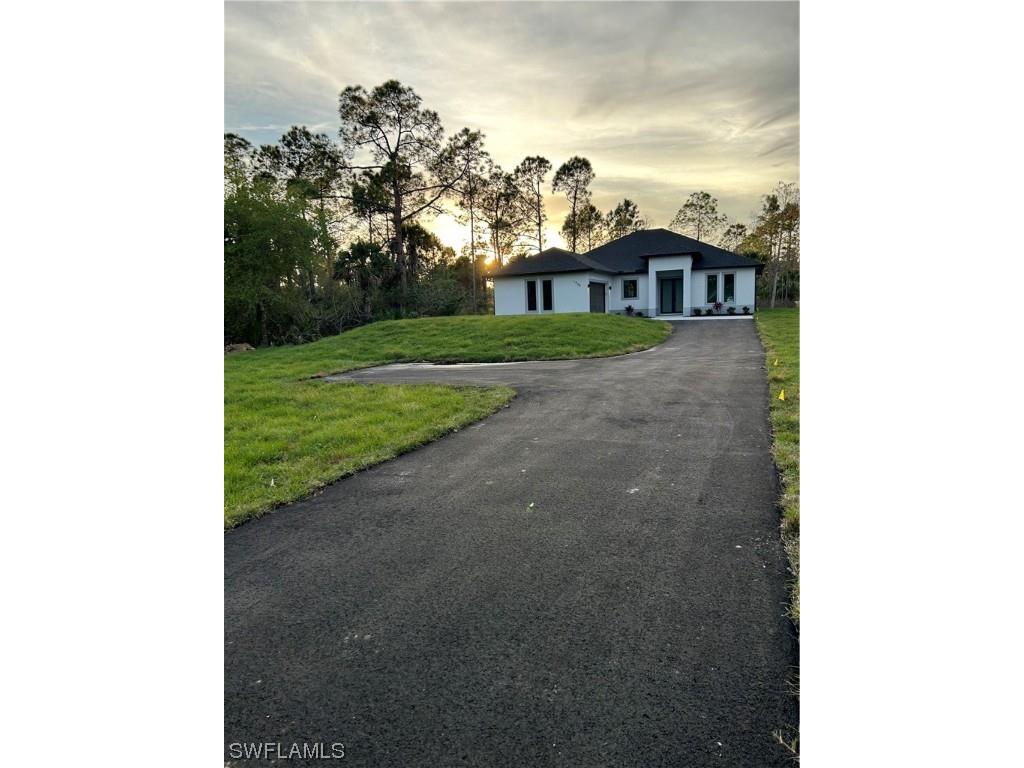 1259 16th Street NE Naples FL 34120 222085598 image1