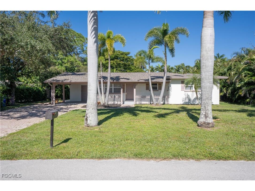 1259 Burtwood Drive Fort Myers FL 33901 2025020176 image1