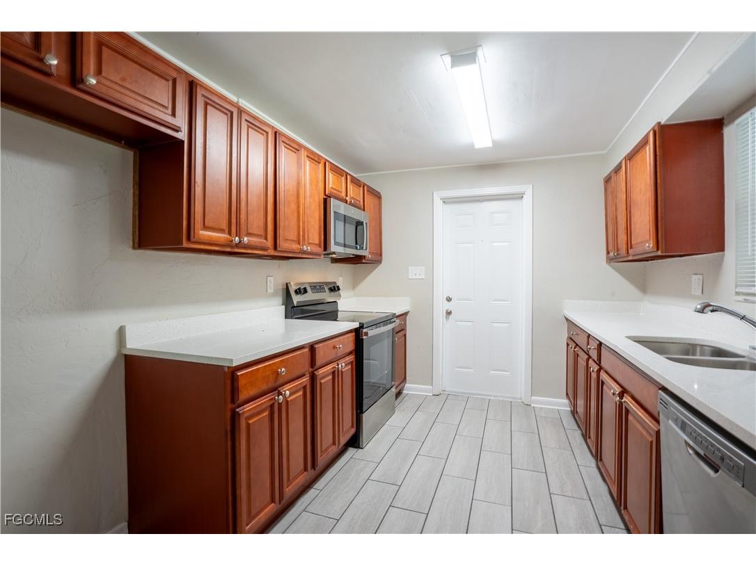 1259 Burtwood Drive Fort Myers FL 33901 2025020176 image13