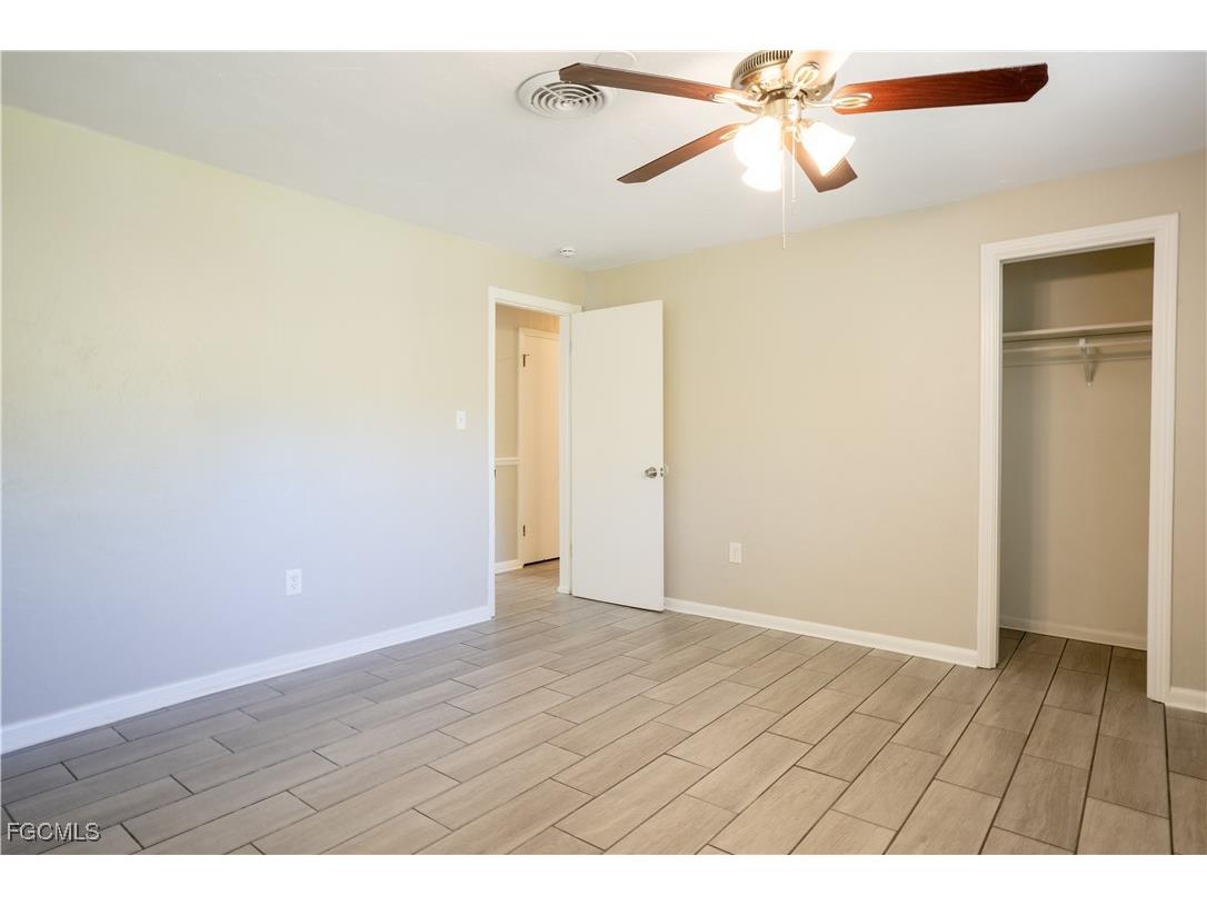 1259 Burtwood Drive Fort Myers FL 33901 2025020176 image18