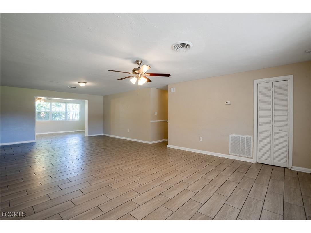 1259 Burtwood Drive Fort Myers FL 33901 2025020176 image9