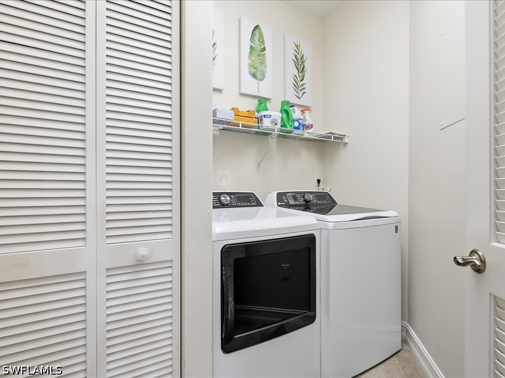 1259 Rialto Way #201 Naples FL 34114 226016573 image10