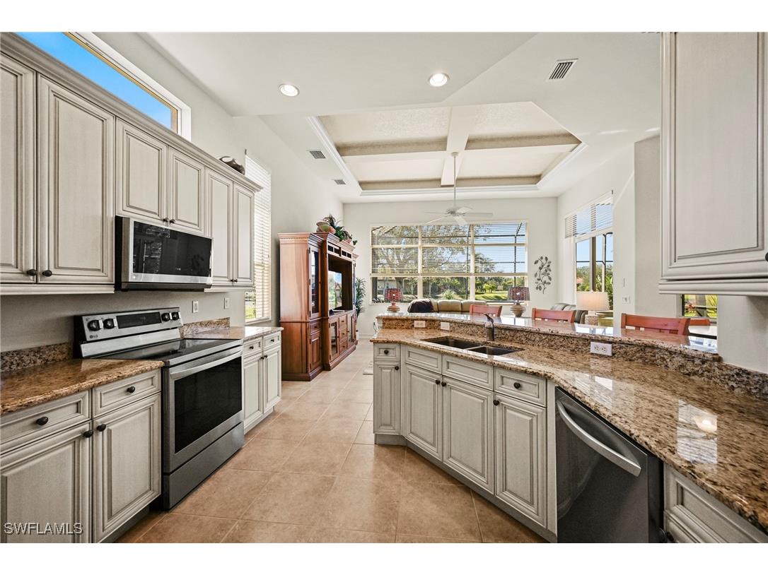 12592 Grandezza Circle Estero FL 33928 226000161 image4