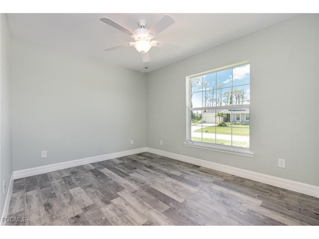 126 Glades Drive Rotonda West FL 33947 2025014172 image17