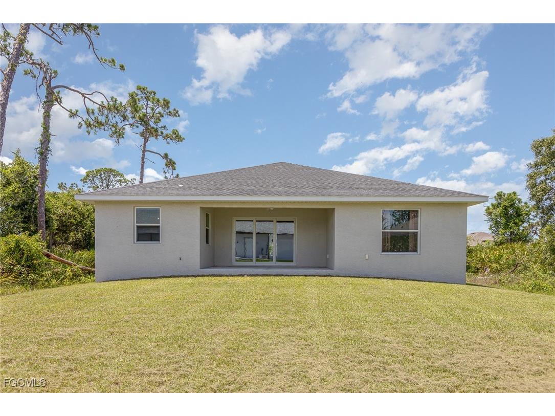 126 Glades Drive Rotonda West FL 33947 2025014172 image28
