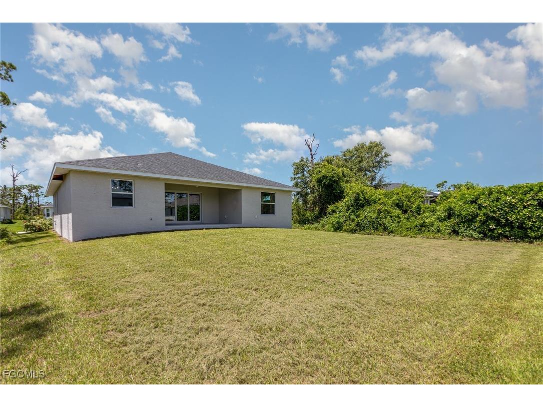 126 Glades Drive Rotonda West FL 33947 2025014172 image29