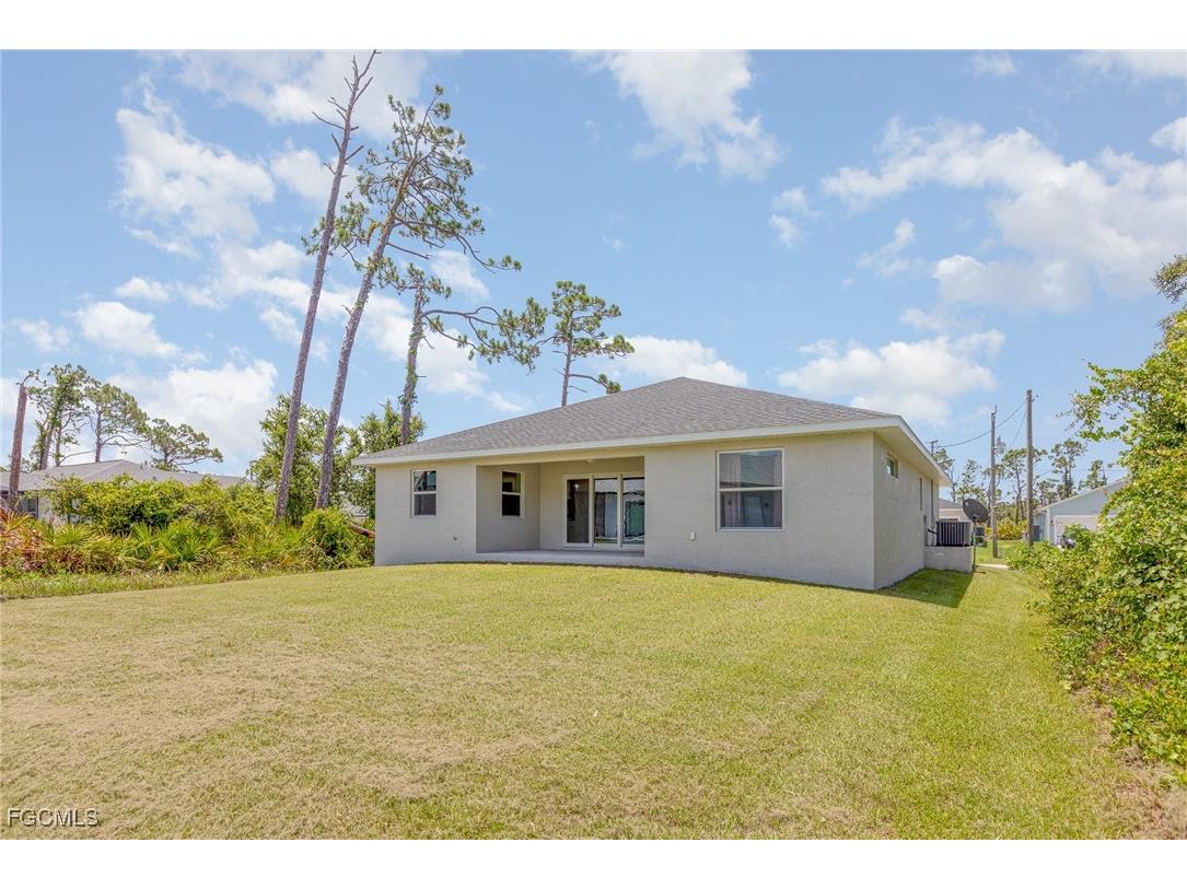 126 Glades Drive Rotonda West FL 33947 2025014172 image30