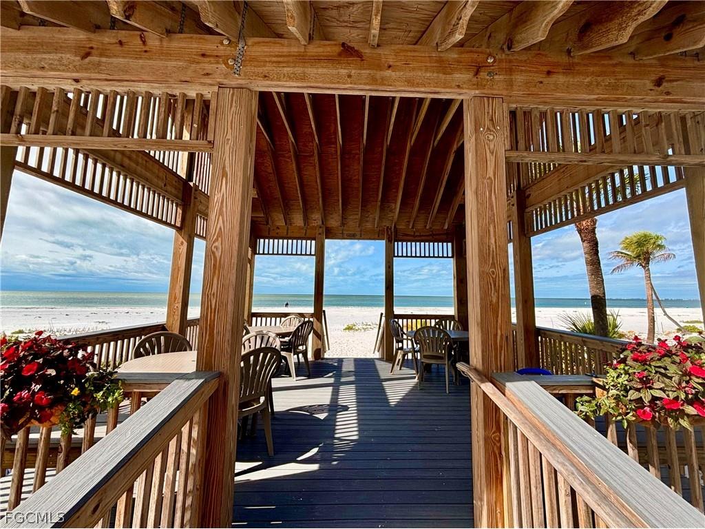 126 Mandalay Road Fort Myers Beach FL 33931 2026012609 image4