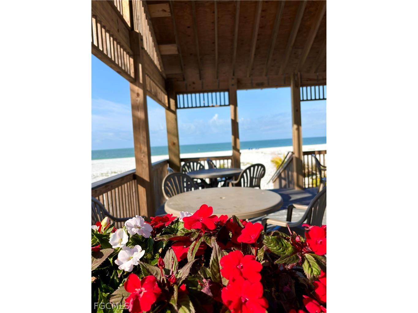 126 Mandalay Road Fort Myers Beach FL 33931 2026012609 image8