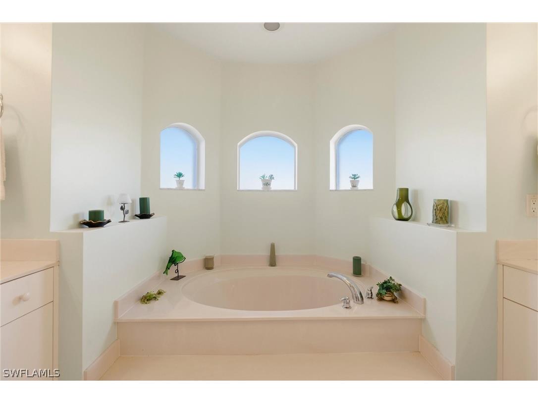 126 Nicholas Parkway W Cape Coral FL 33991 226005718 image18