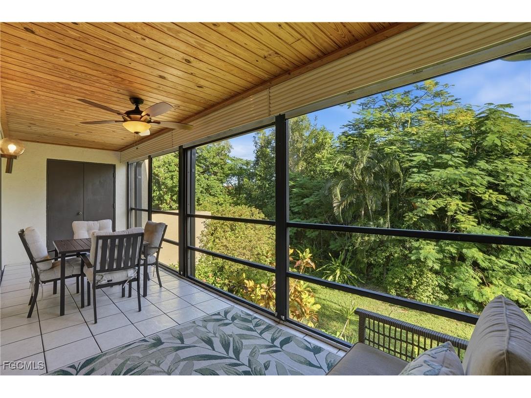 126 Pinebrook Drive Fort Myers FL 33907 2025018551 image2