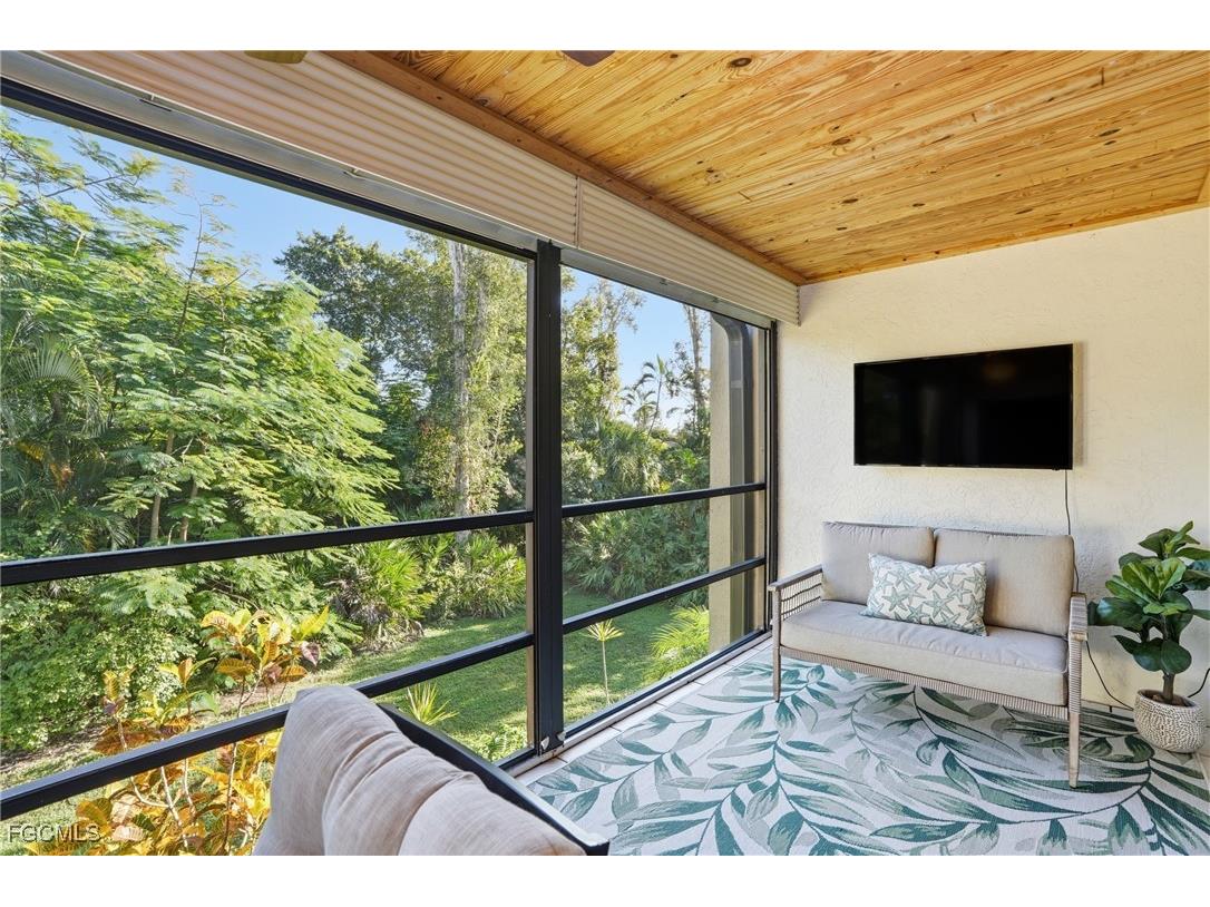 126 Pinebrook Drive Fort Myers FL 33907 2025018551 image24