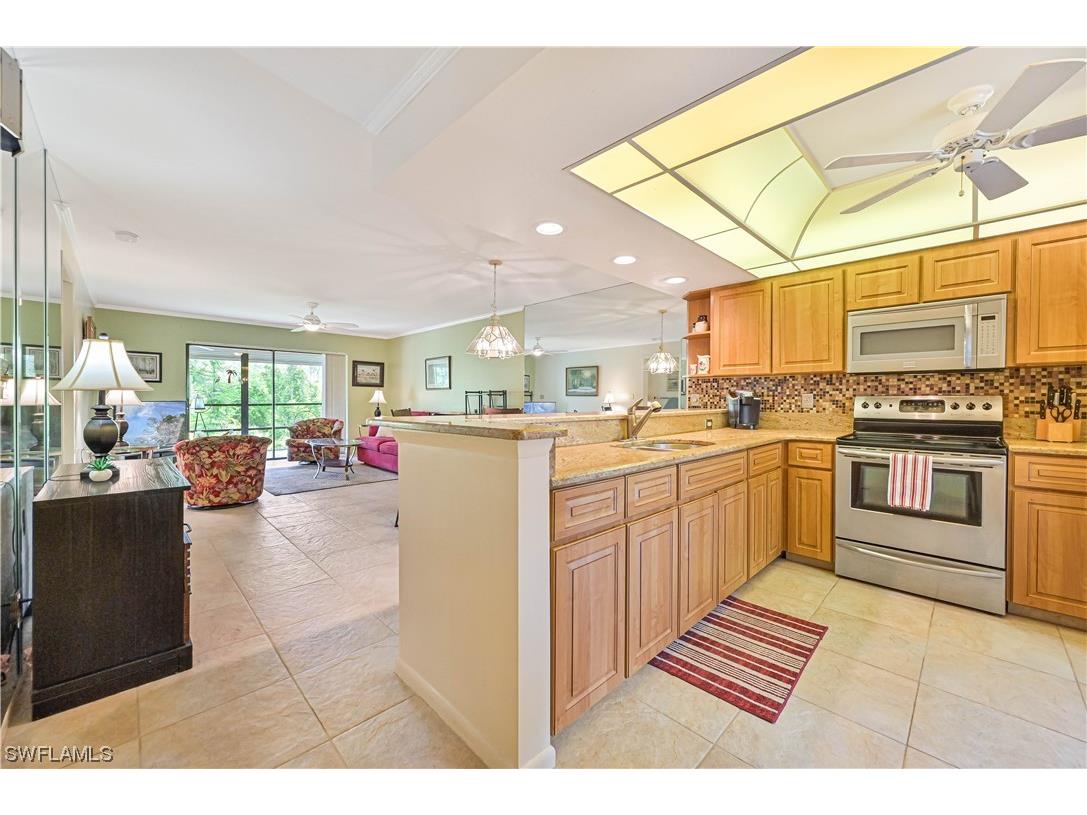 126 Pinebrook Drive Fort Myers FL 33907 223053269 image1