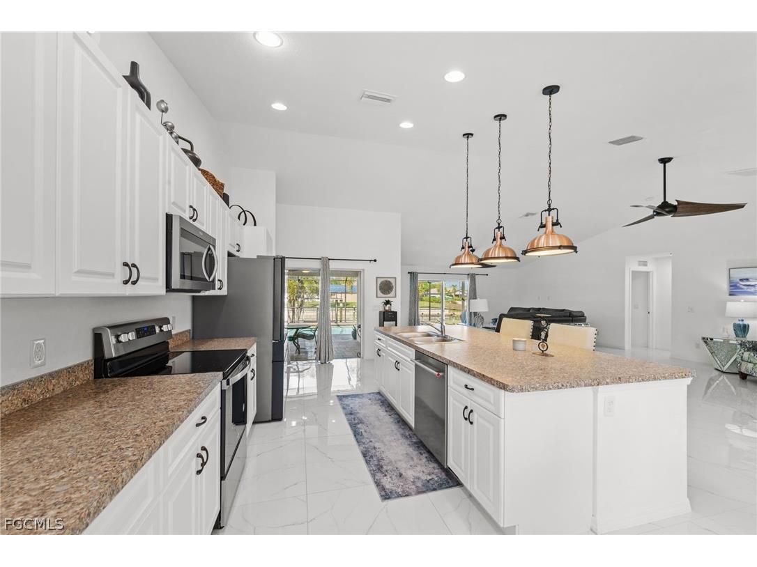 126 SE 15th Place Cape Coral FL 33990 2026010205 image7