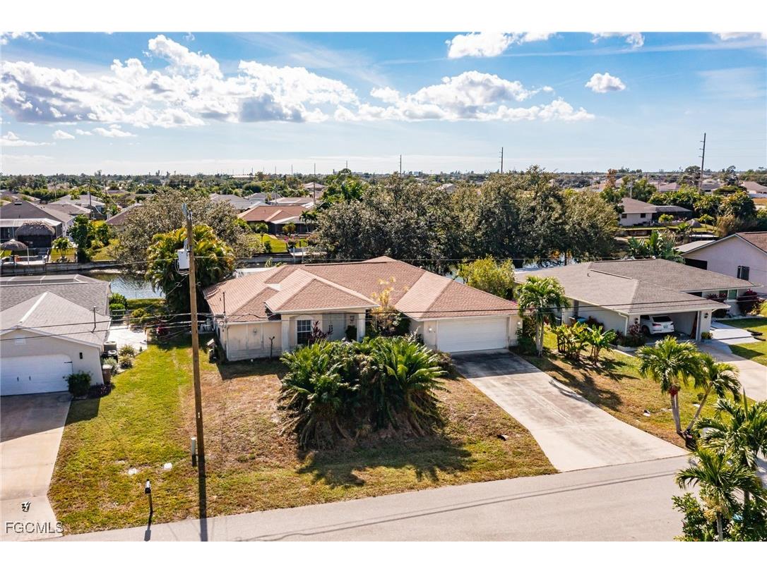 126 SE 16th Terrace Cape Coral FL 33990 2025024663 image1
