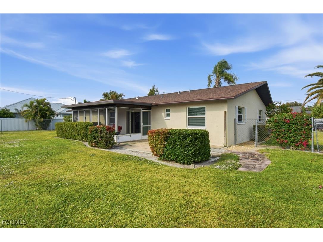 126 SE 40th Terrace Cape Coral FL 33904 2025023043 image24