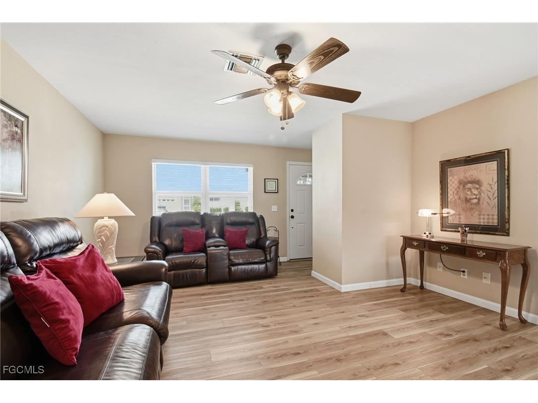 126 SE 40th Terrace Cape Coral FL 33904 2025023043 image8