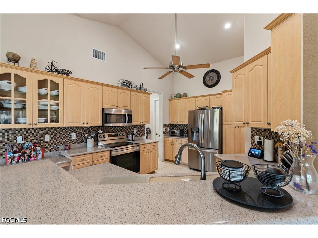 126 SW 39th Place Cape Coral FL 33991 2026018121 image16