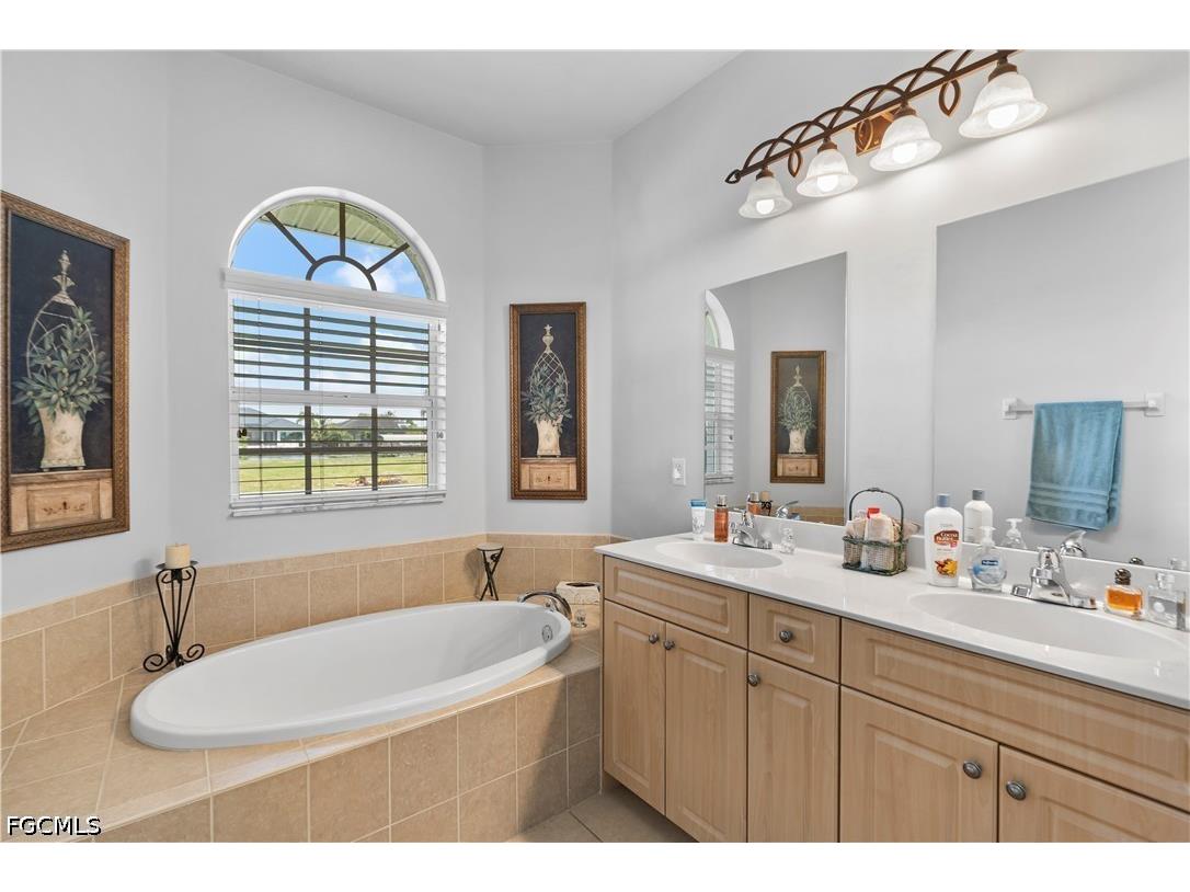 126 SW 39th Place Cape Coral FL 33991 2026018121 image27