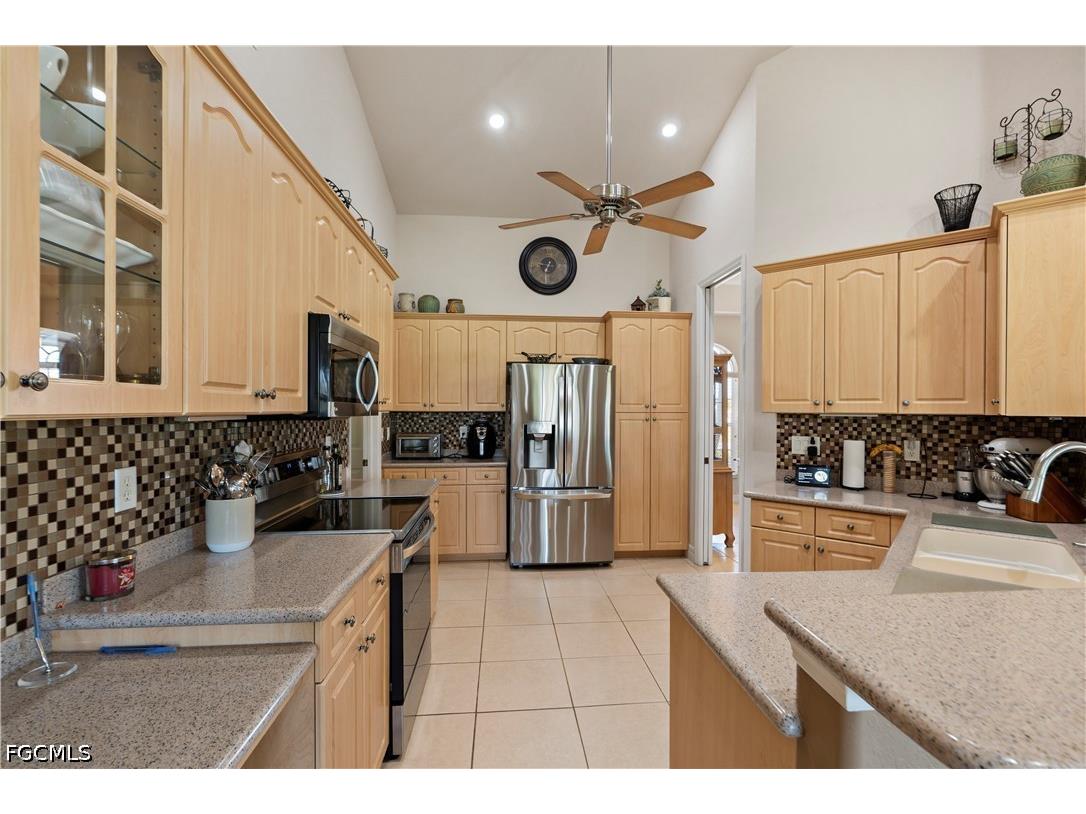 126 SW 39th Place Cape Coral FL 33991 2026018121 image8