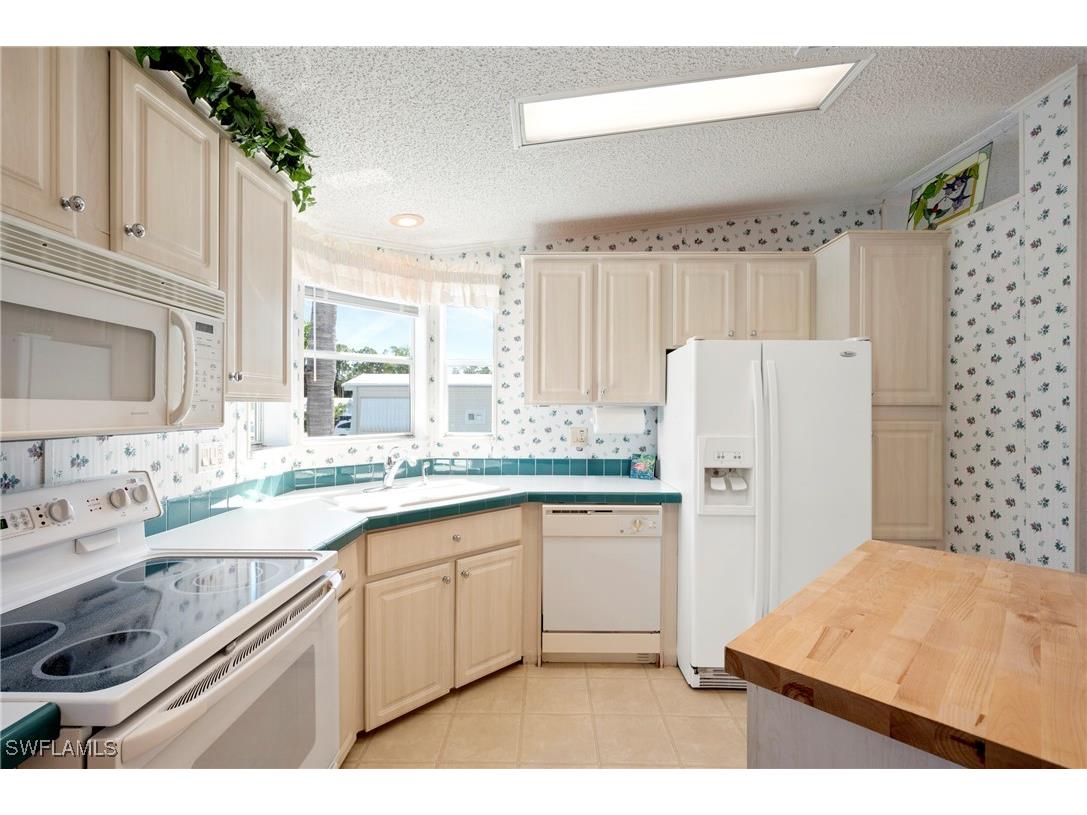 126 Wispy Drive North Fort Myers FL 33903 225037258 image1