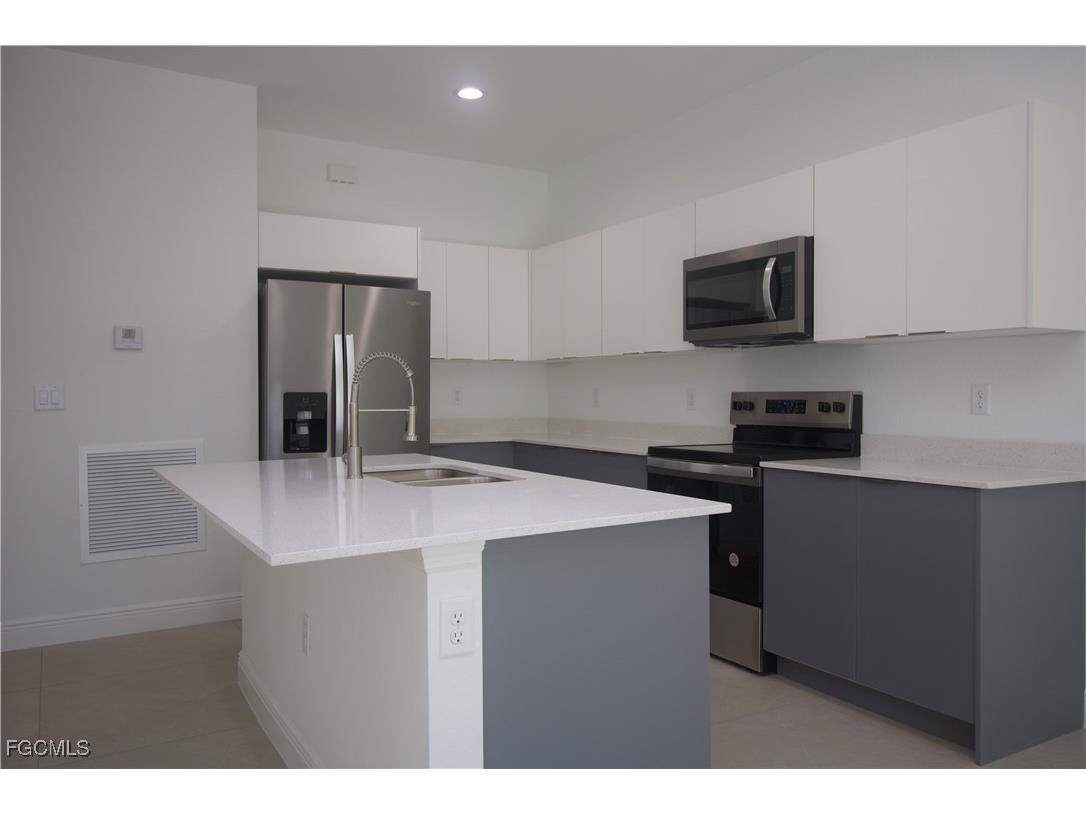 1260 Milwaukee Boulevard #1262 Lehigh Acres FL 33974 2025024896 image2