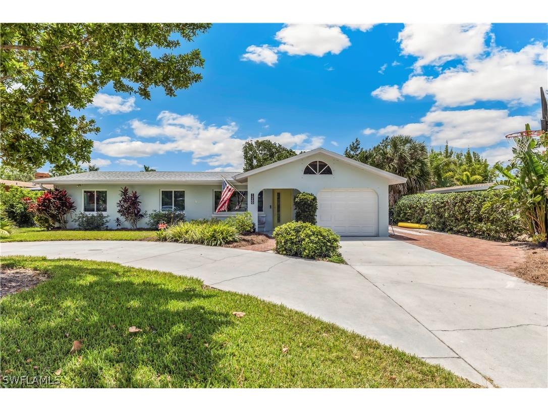 1260 Vesper Drive Fort Myers FL 33901 224038471 image1