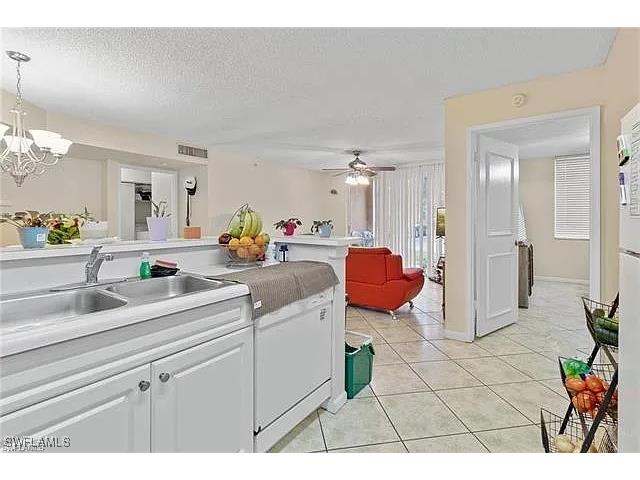 1260 Wildwood Lakes Boulevard #103 Naples FL 34104 226004735 image1