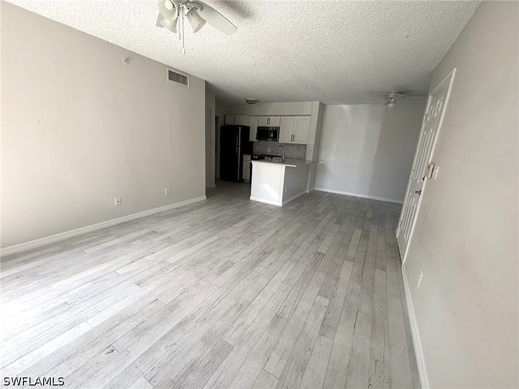 1260 Wildwood Lakes Boulevard #107 Naples FL 34104 226021889 image3