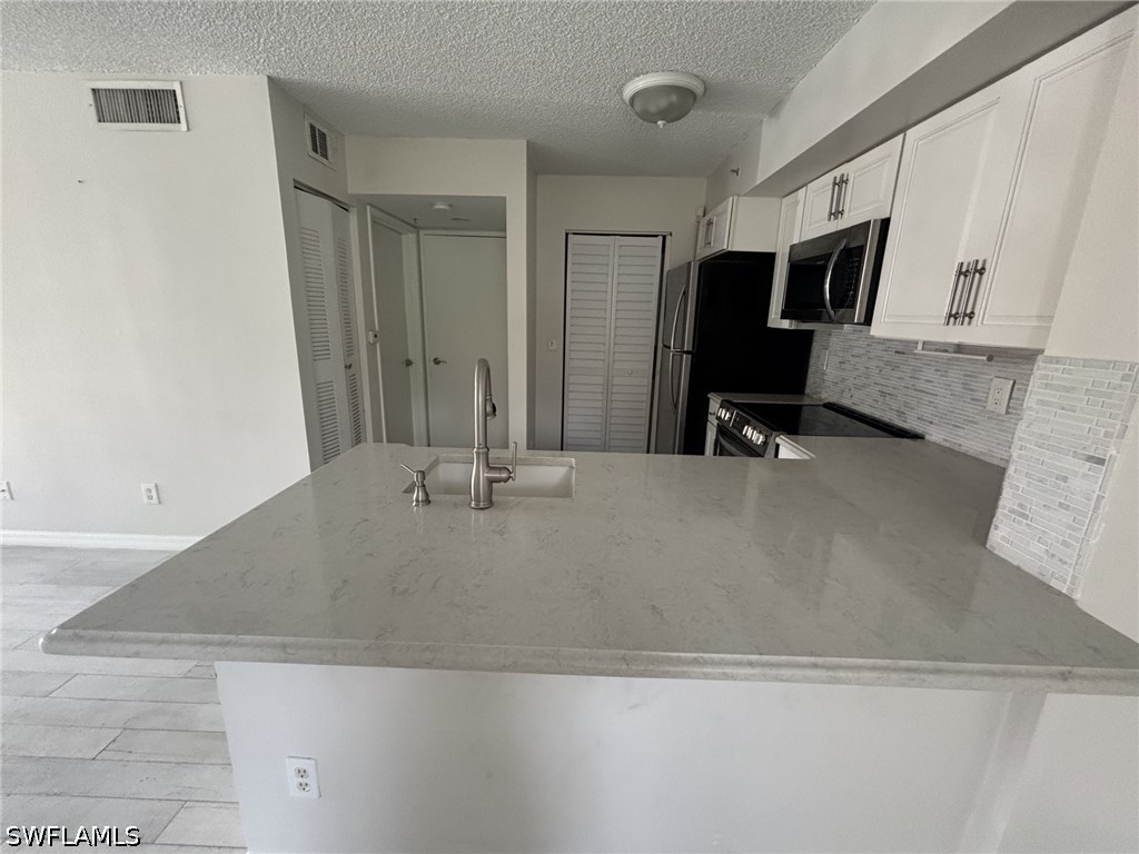 1260 Wildwood Lakes Boulevard #107 Naples FL 34104 226021889 image6
