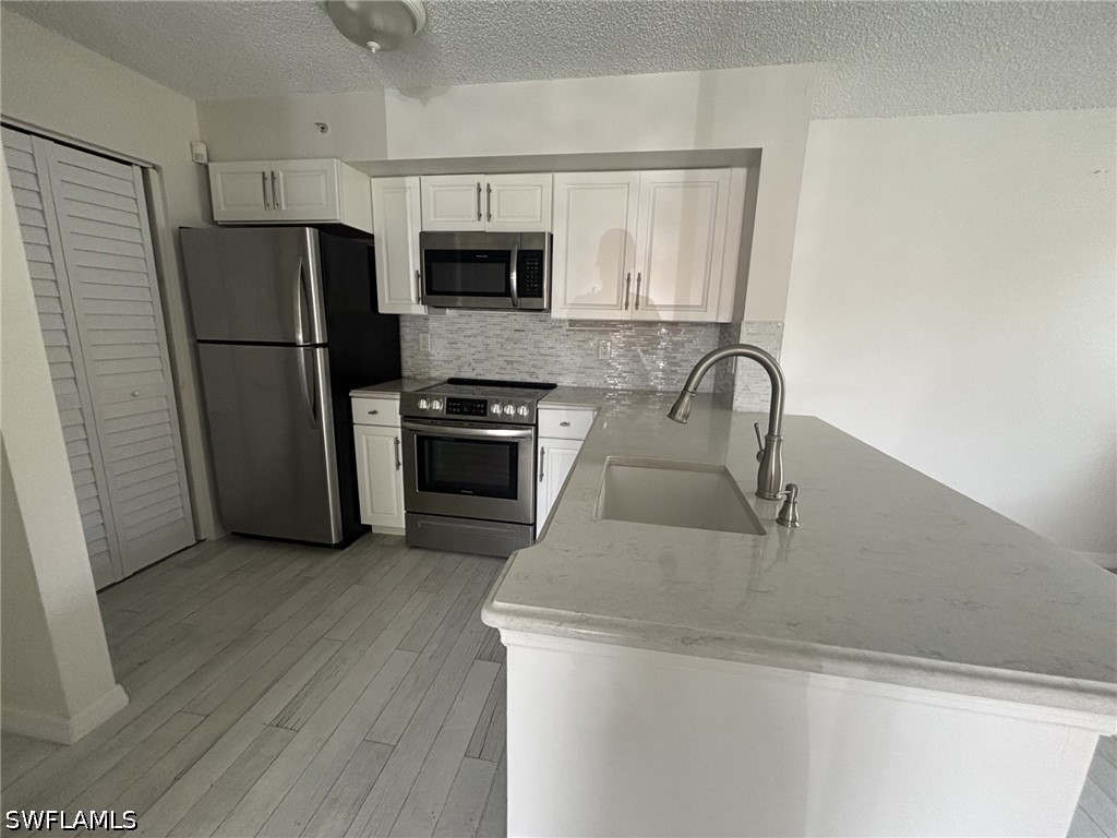 1260 Wildwood Lakes Boulevard #107 Naples FL 34104 226021889 image7