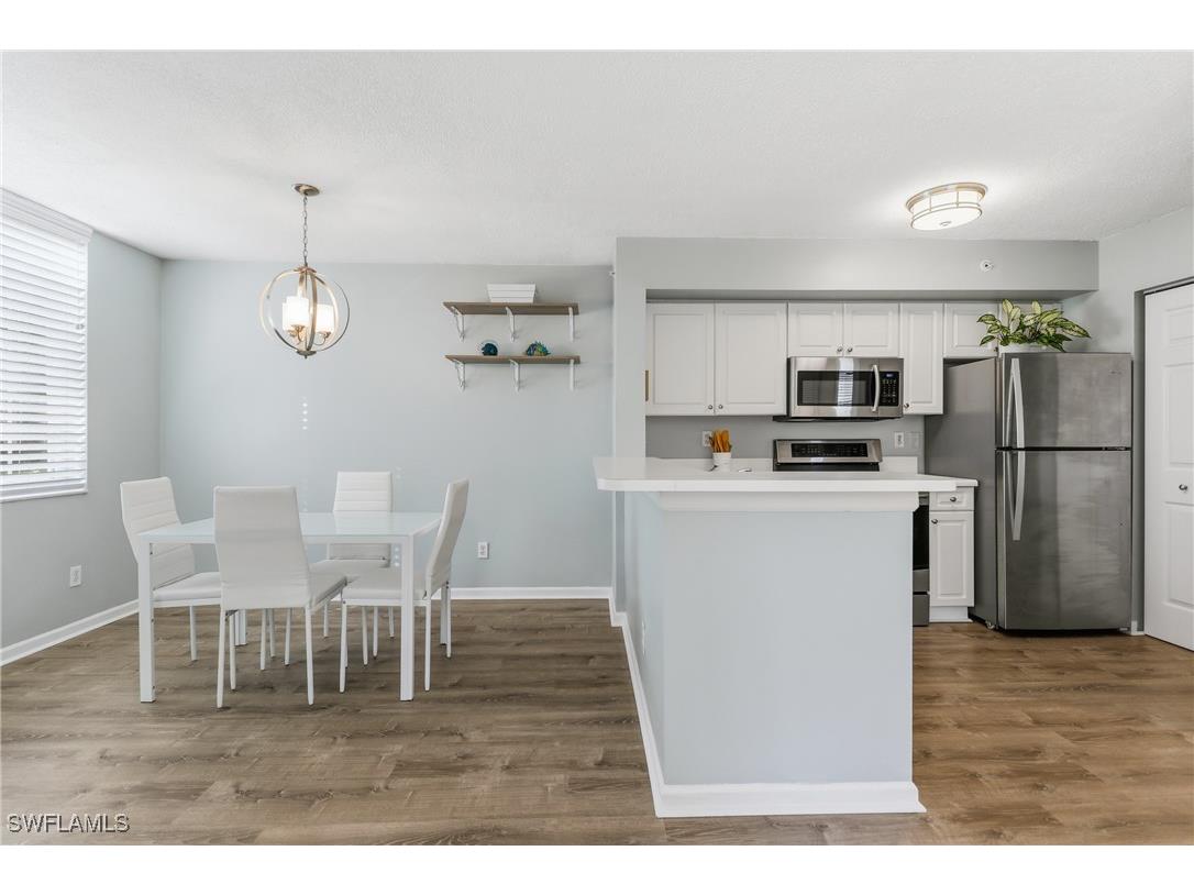 1260 Wildwood Lakes Boulevard #108 Naples FL 34104 226001551 image10