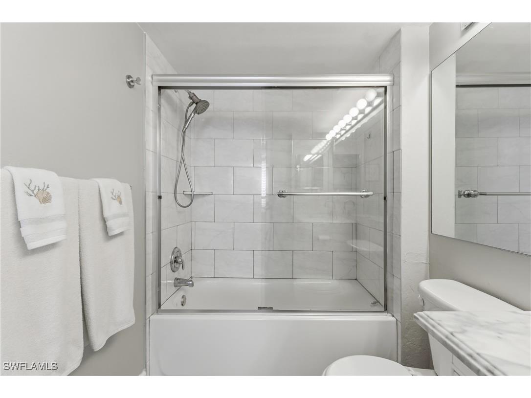 1260 Wildwood Lakes Boulevard #108 Naples FL 34104 226001551 image24