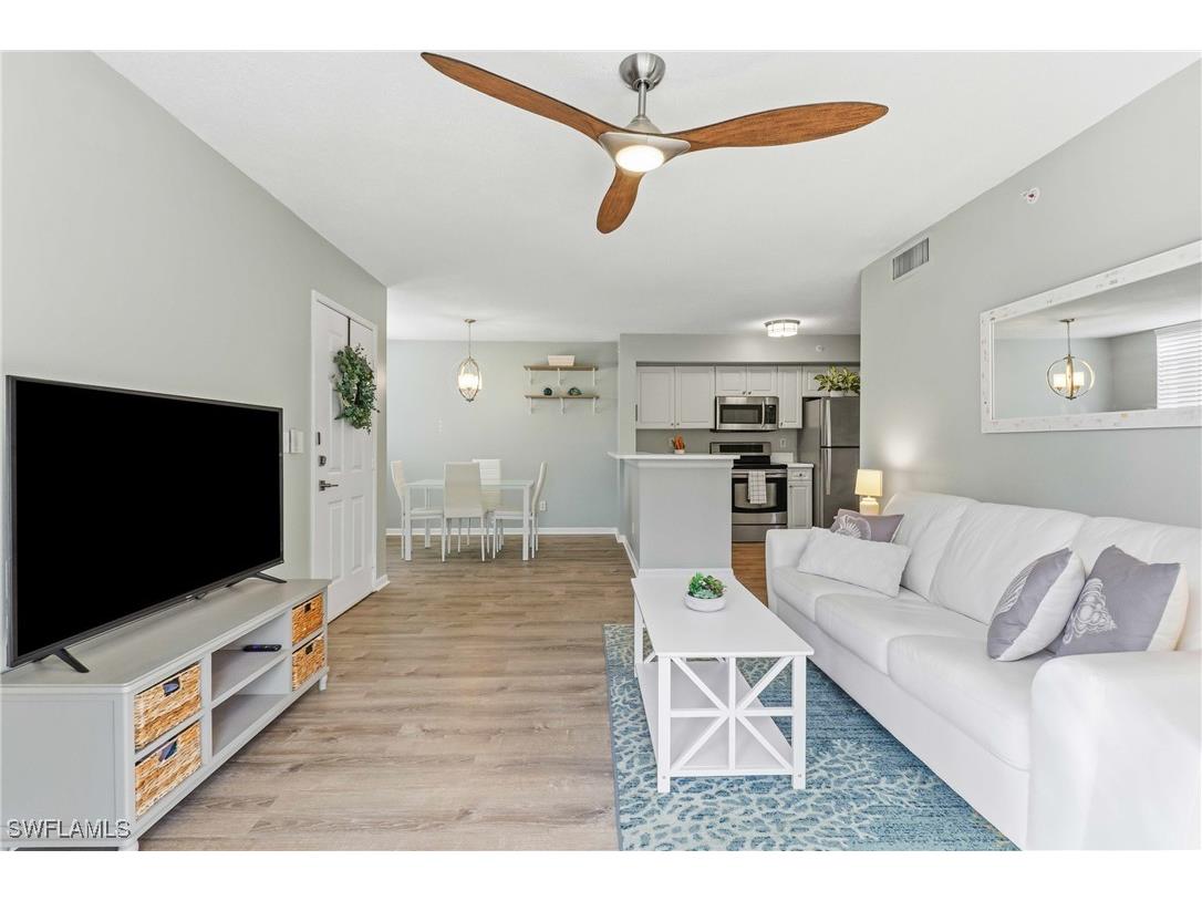 1260 Wildwood Lakes Boulevard #108 Naples FL 34104 226001551 image7