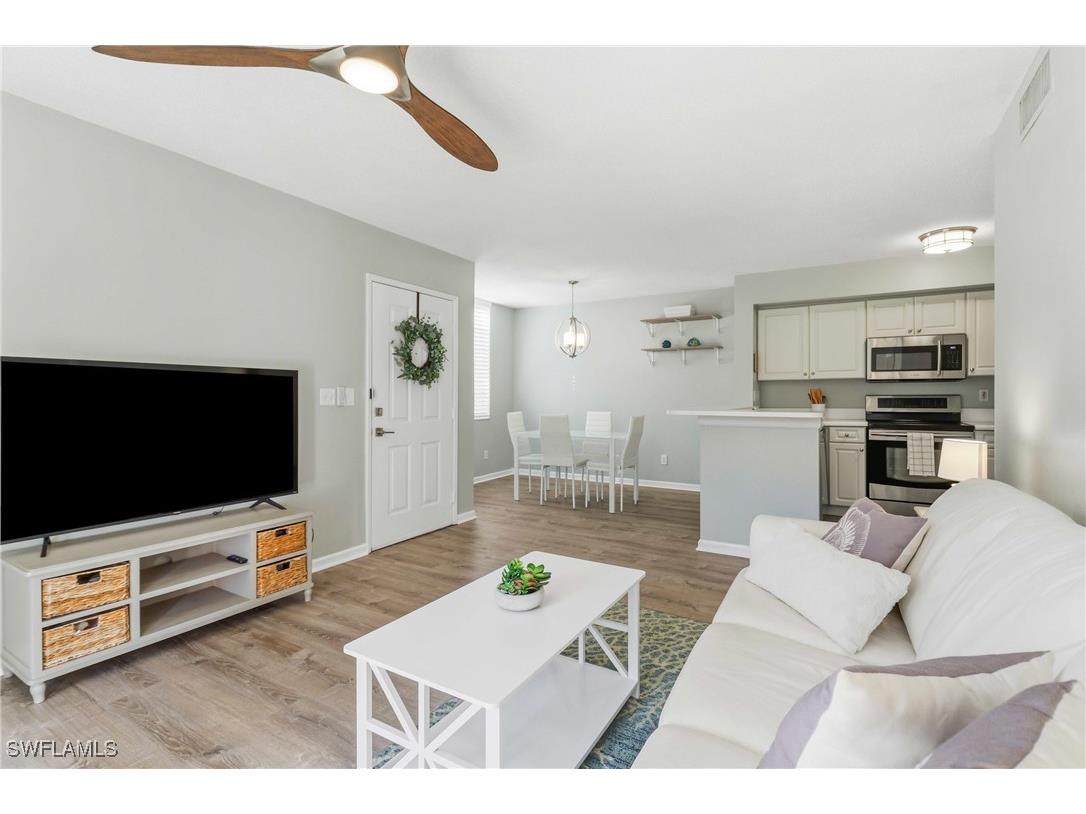 1260 Wildwood Lakes Boulevard #108 Naples FL 34104 226001551 image9