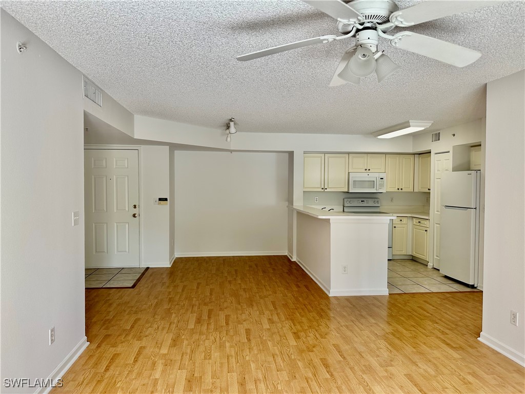 1260 Wildwood Lakes Boulevard #204 Naples FL 34104 225058310 image3