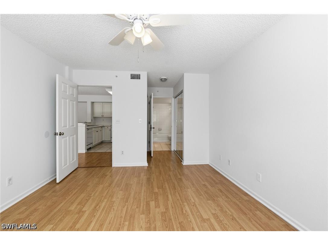 1260 Wildwood Lakes Boulevard #204 Naples FL 34104 226018573 image18