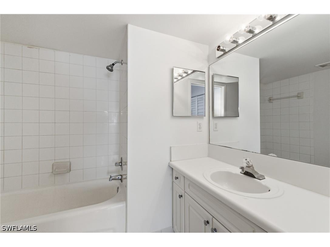 1260 Wildwood Lakes Boulevard #204 Naples FL 34104 226018573 image26