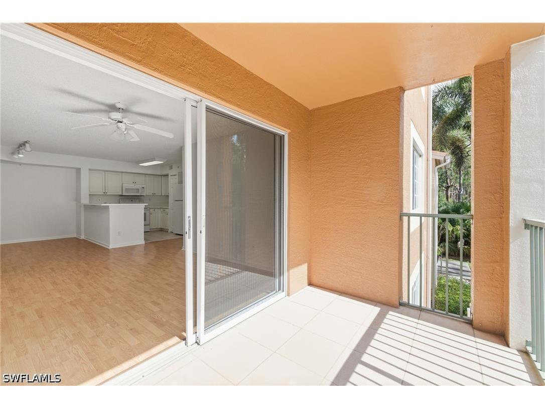 1260 Wildwood Lakes Boulevard #204 Naples FL 34104 226018573 image28