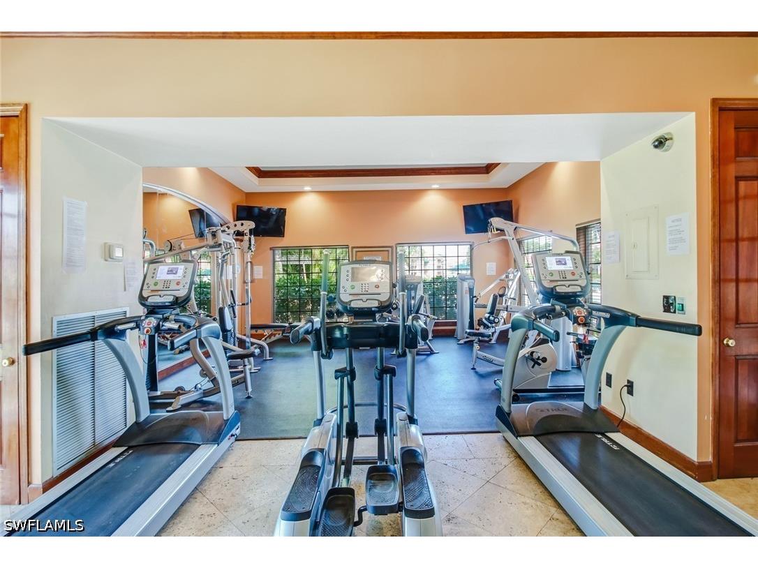 1260 Wildwood Lakes Boulevard #204 Naples FL 34104 226018573 image36