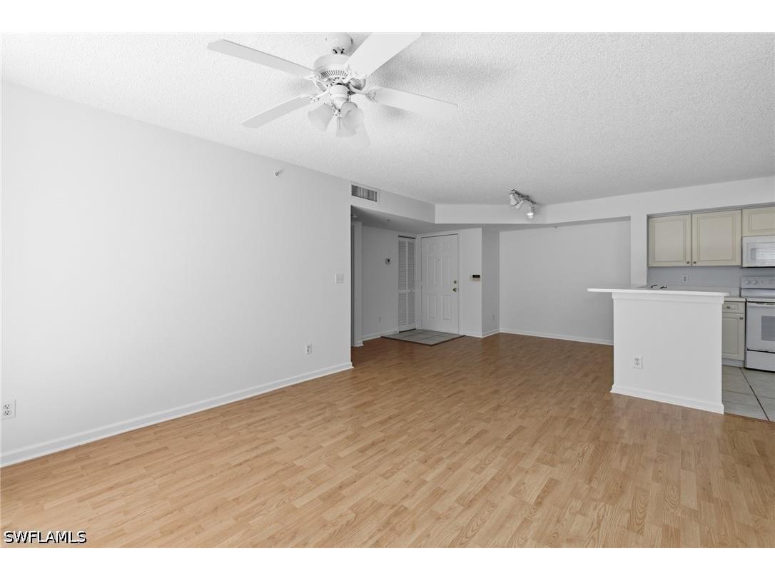 1260 Wildwood Lakes Boulevard #204 Naples FL 34104 226018573 image7