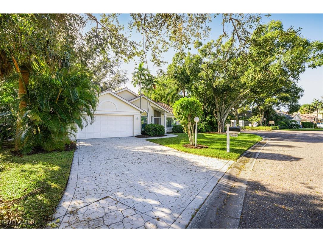 12600 Eagle Pointe Circle Fort Myers FL 33913 224085229 image1
